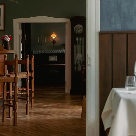 Arnoth Hotel