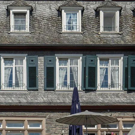 Arnoth Hotel