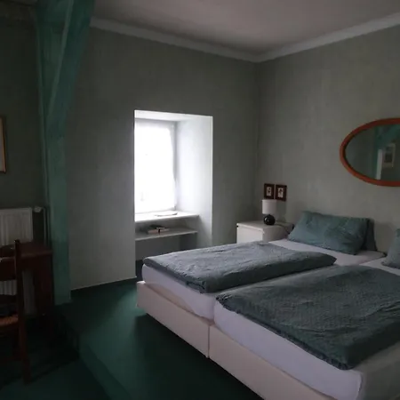 Arnoth Hotel